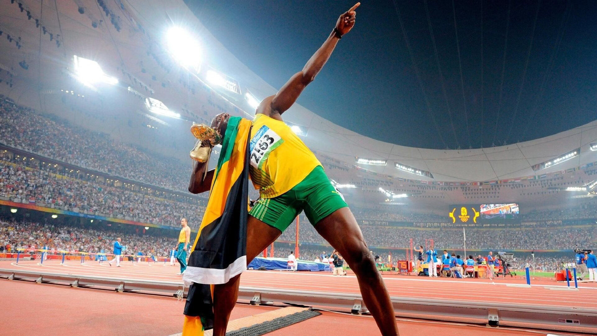 蔚山现代逆转全北巩固榜首地位，蔚山现代对全北现代今天比赛结果