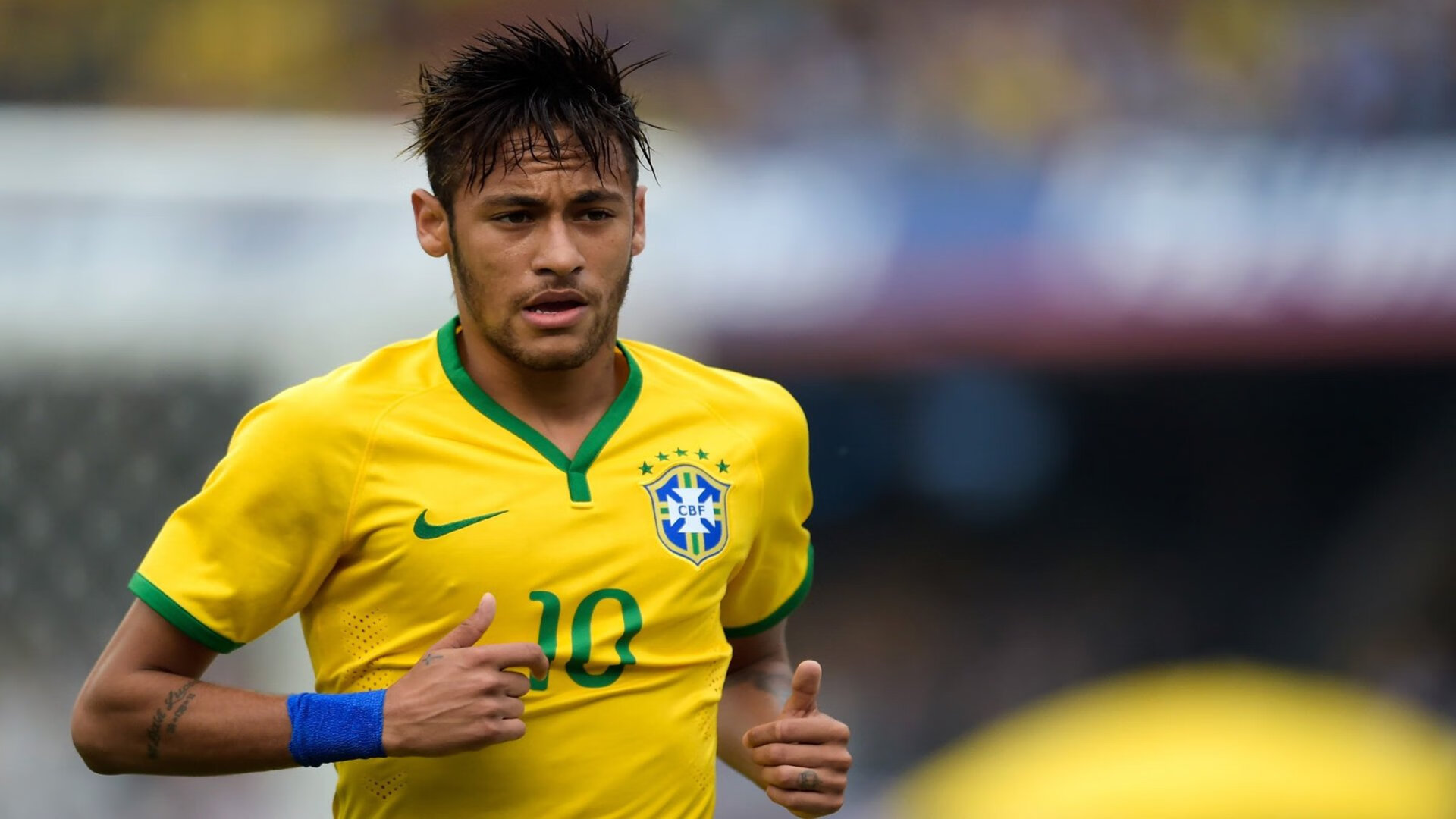 中国足球联赛赛事直播观众互动体验提升,中国足球网络直播